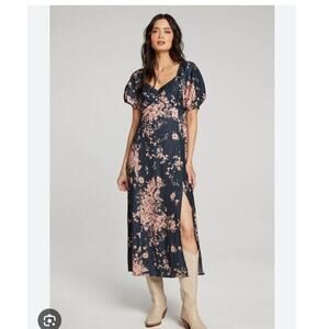 Saltwater LUXE Alyvia Midi Dress M Dark Ivy Floral Cottage Boho Smocked Puff